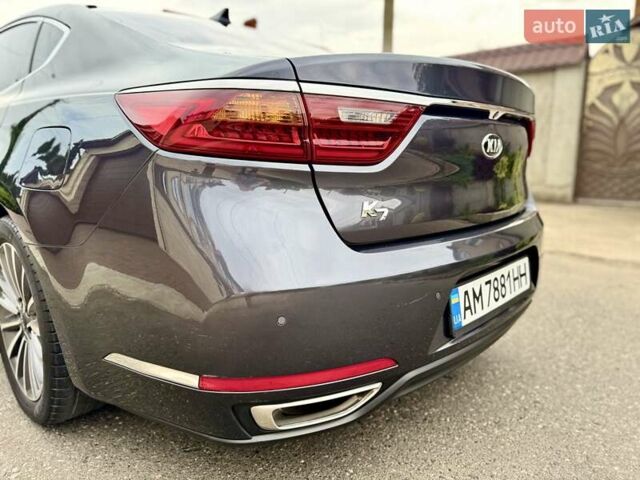 Серый Киа K7, объемом двигателя 3 л и пробегом 210 тыс. км за 13900 $, фото 16 на Automoto.ua