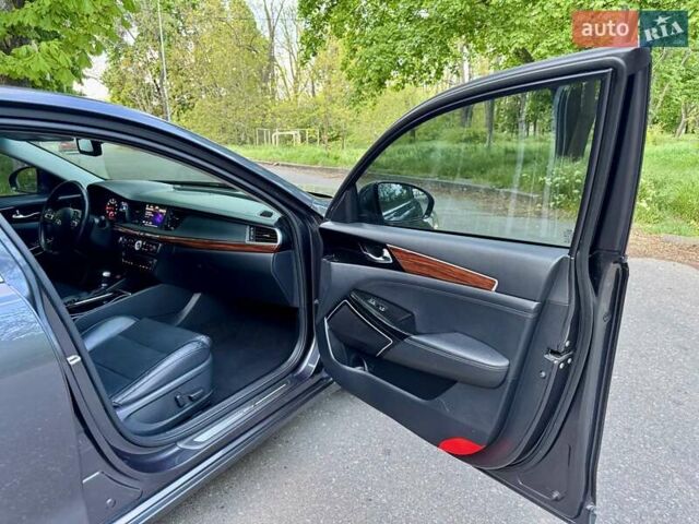 Серый Киа K7, объемом двигателя 3 л и пробегом 210 тыс. км за 13900 $, фото 45 на Automoto.ua