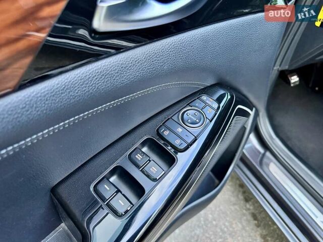 Серый Киа K7, объемом двигателя 3 л и пробегом 210 тыс. км за 13900 $, фото 35 на Automoto.ua