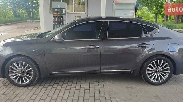 Серый Киа K7, объемом двигателя 3 л и пробегом 191 тыс. км за 13900 $, фото 7 на Automoto.ua