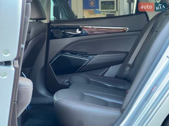 Серый Киа K7, объемом двигателя 2.2 л и пробегом 100 тыс. км за 18400 $, фото 15 на Automoto.ua