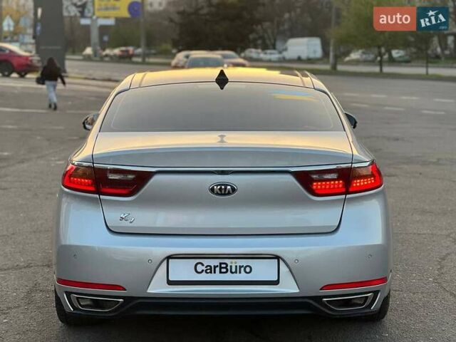 Серый Киа K7, объемом двигателя 2.2 л и пробегом 103 тыс. км за 17999 $, фото 8 на Automoto.ua