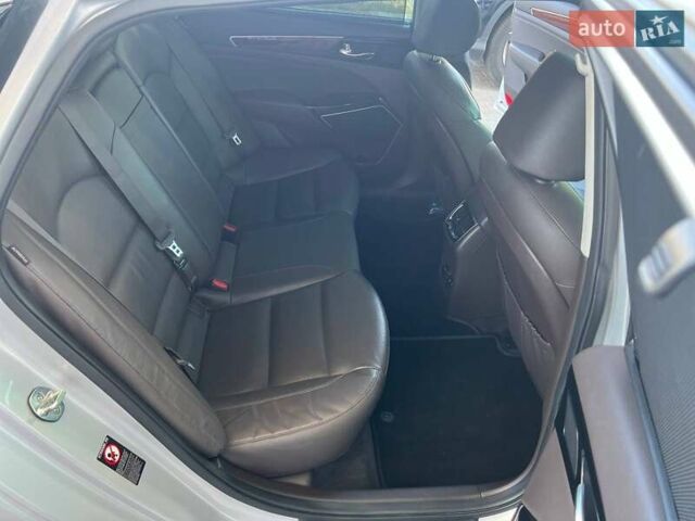 Серый Киа K7, объемом двигателя 2.2 л и пробегом 103 тыс. км за 17999 $, фото 28 на Automoto.ua