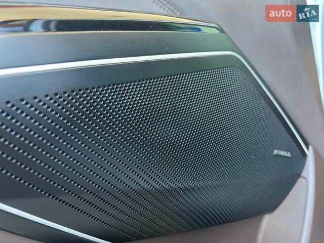 Серый Киа K7, объемом двигателя 2.2 л и пробегом 103 тыс. км за 17999 $, фото 20 на Automoto.ua