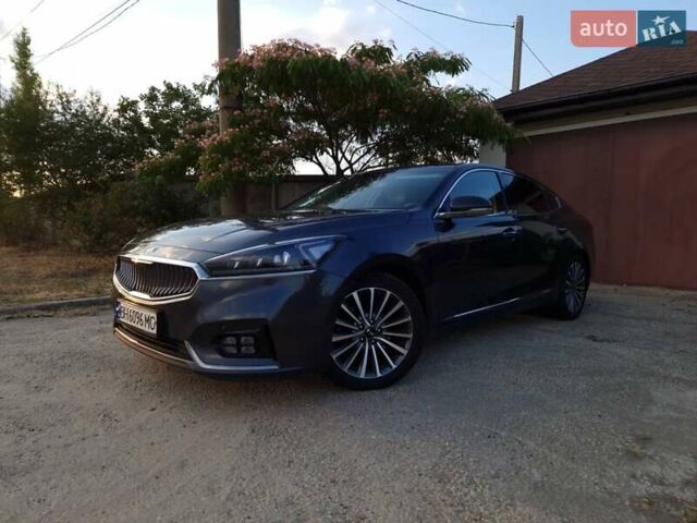 Серый Киа K7, объемом двигателя 3 л и пробегом 270 тыс. км за 14500 $, фото 5 на Automoto.ua