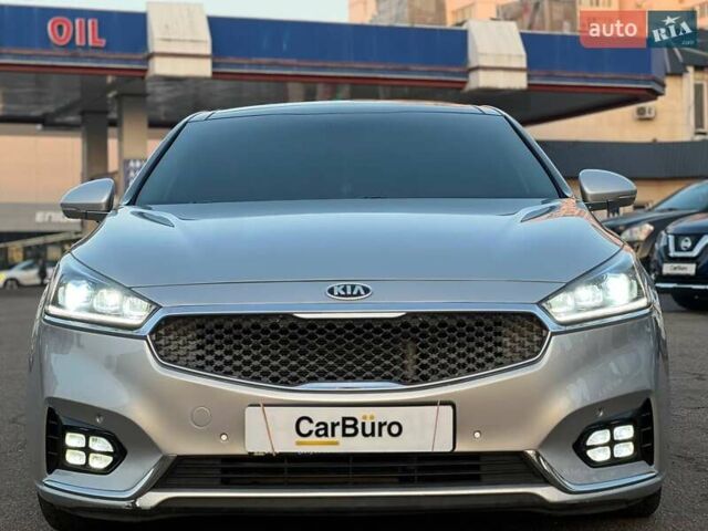Серый Киа K7, объемом двигателя 2.2 л и пробегом 103 тыс. км за 17999 $, фото 5 на Automoto.ua
