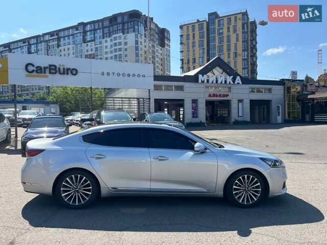 Серый Киа K7, объемом двигателя 2.2 л и пробегом 100 тыс. км за 18400 $, фото 11 на Automoto.ua