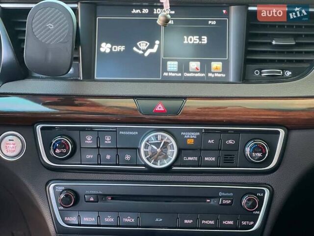 Серый Киа K7, объемом двигателя 2.2 л и пробегом 100 тыс. км за 18400 $, фото 23 на Automoto.ua