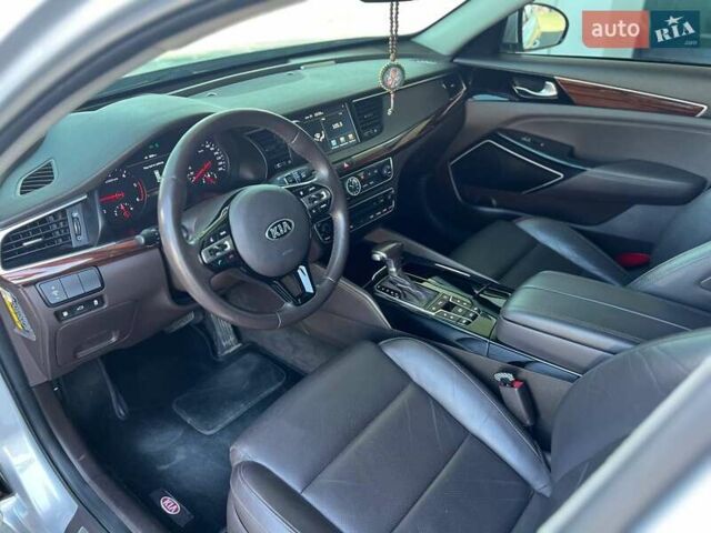 Серый Киа K7, объемом двигателя 2.2 л и пробегом 100 тыс. км за 18400 $, фото 14 на Automoto.ua