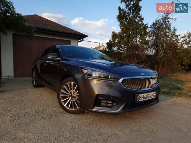 Серый Киа K7, объемом двигателя 3 л и пробегом 270 тыс. км за 14500 $, фото 8 на Automoto.ua