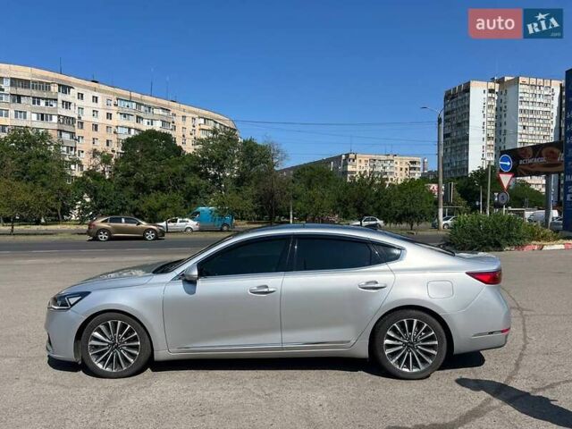 Серый Киа K7, объемом двигателя 2.2 л и пробегом 100 тыс. км за 18400 $, фото 10 на Automoto.ua