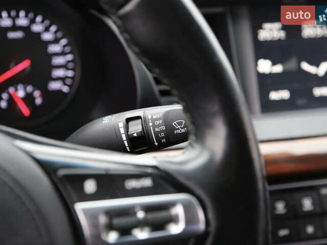 Кіа K7 2017 у Києві на Automoto.ua Синій Кіа K7, об'ємом двигуна 3 л та пробігом 237 тис. км за 17500 $, фото 24 на Automoto.ua