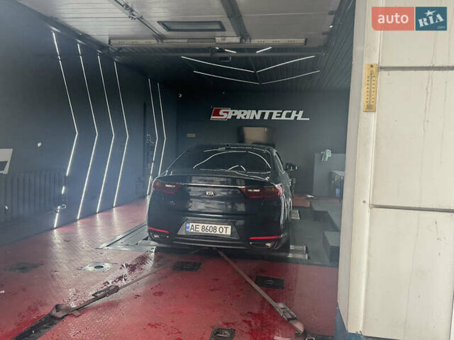Кіа K7 2017 у Києві на Automoto.ua Синій Кіа K7, об'ємом двигуна 3 л та пробігом 237 тис. км за 17500 $, фото 38 на Automoto.ua