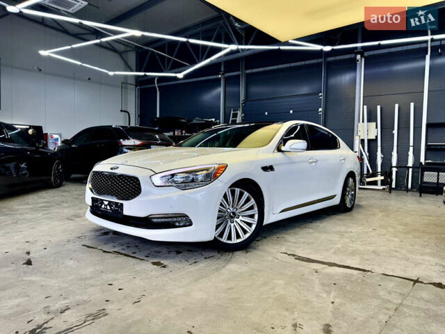 Білий Кіа K900, об'ємом двигуна 5 л та пробігом 125 тис. км за 23000 $, фото 6 на Automoto.ua
