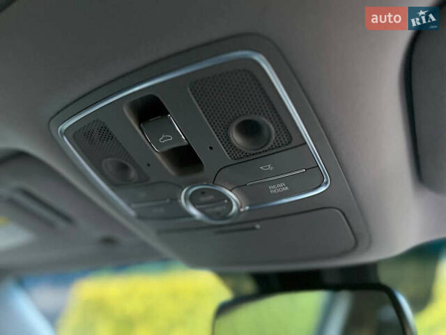 Білий Кіа K900, об'ємом двигуна 5.04 л та пробігом 130 тис. км за 19500 $, фото 21 на Automoto.ua