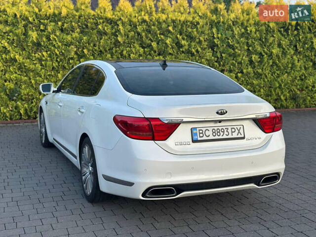 Білий Кіа K900, об'ємом двигуна 5.04 л та пробігом 130 тис. км за 19500 $, фото 8 на Automoto.ua
