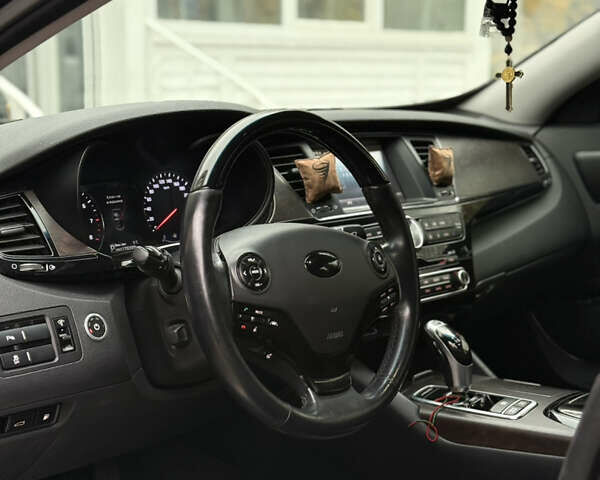 Киа K900 2012 в Харькове на Automoto.ua Черный Киа K900, объемом двигателя 3.3 л и пробегом 167 тыс. км за 19999 $, фото 34 на Automoto.ua