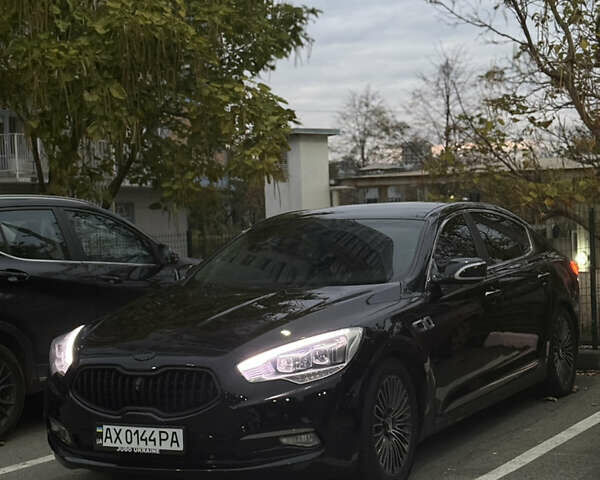 Киа K900 2012 в Харькове на Automoto.ua Черный Киа K900, объемом двигателя 3.3 л и пробегом 167 тыс. км за 19999 $, фото 4 на Automoto.ua