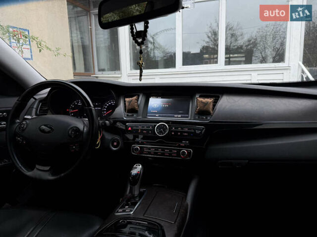 Киа K900 2012 в Харькове на Automoto.ua Черный Киа K900, объемом двигателя 3.3 л и пробегом 167 тыс. км за 19999 $, фото 30 на Automoto.ua