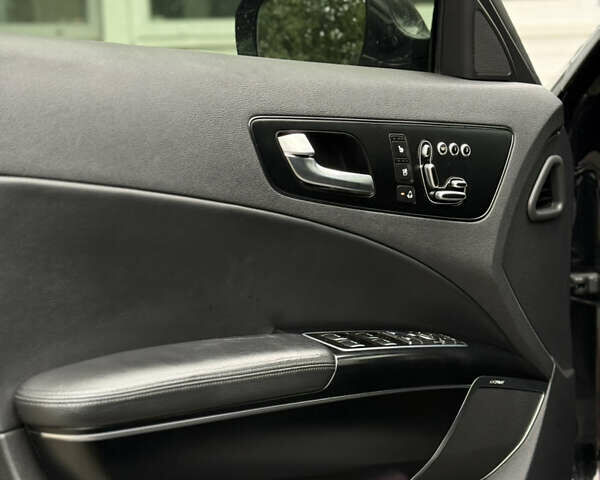 Киа K900 2012 в Харькове на Automoto.ua Черный Киа K900, объемом двигателя 3.3 л и пробегом 167 тыс. км за 19999 $, фото 33 на Automoto.ua