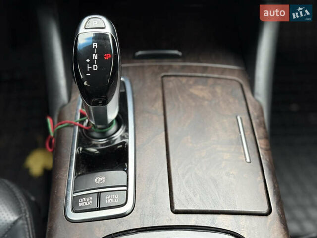 Киа K900 2012 в Харькове на Automoto.ua Черный Киа K900, объемом двигателя 3.3 л и пробегом 167 тыс. км за 19999 $, фото 28 на Automoto.ua