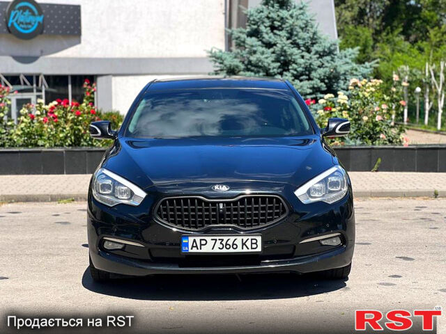 Черный Киа K900, объемом двигателя 3.3 л и пробегом 155 тыс. км за 18800 $, фото 1 на Automoto.ua
