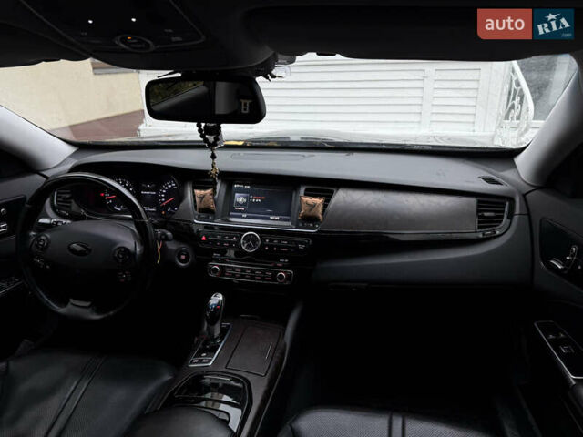 Киа K900 2012 в Харькове на Automoto.ua Черный Киа K900, объемом двигателя 3.3 л и пробегом 167 тыс. км за 19999 $, фото 27 на Automoto.ua