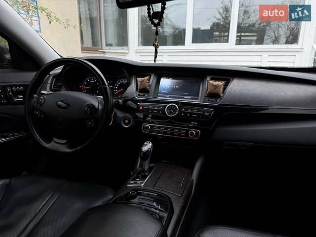 Киа K900 2012 в Харькове на Automoto.ua Черный Киа K900, объемом двигателя 3.3 л и пробегом 167 тыс. км за 19999 $, фото 26 на Automoto.ua