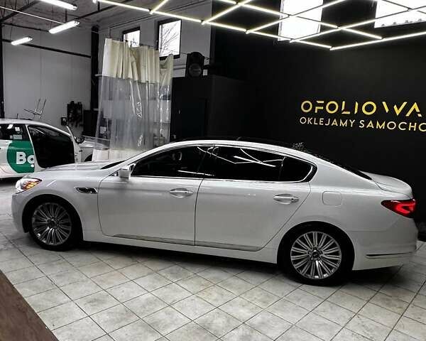 Кіа K900, об'ємом двигуна 5.04 л та пробігом 125 тис. км за 22500 $, фото 1 на Automoto.ua