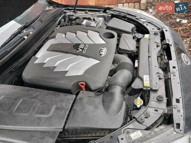 Сірий Кіа K900, об'ємом двигуна 5 л та пробігом 80 тис. км за 10000 $, фото 3 на Automoto.ua
