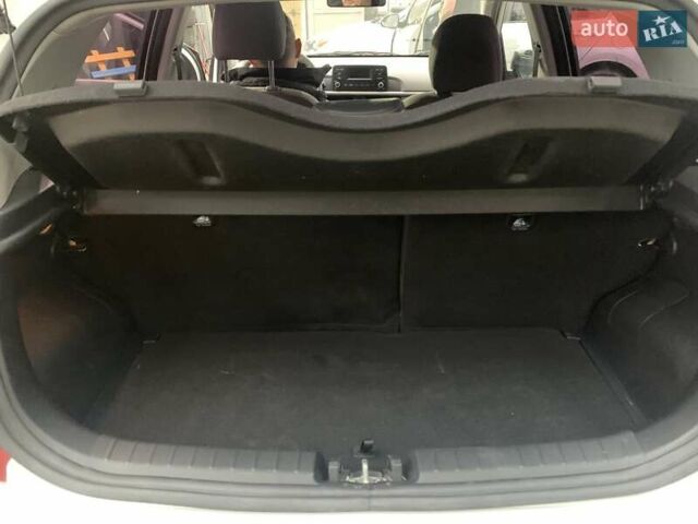 Белый Киа Morning, объемом двигателя 1 л и пробегом 12 тыс. км за 9000 $, фото 12 на Automoto.ua