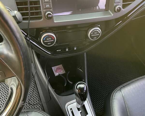 Бежевый Киа Morning, объемом двигателя 1 л и пробегом 108 тыс. км за 8500 $, фото 6 на Automoto.ua