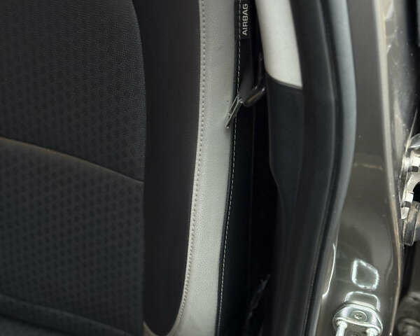 Серый Киа Morning, объемом двигателя 1 л и пробегом 135 тыс. км за 10700 $, фото 40 на Automoto.ua