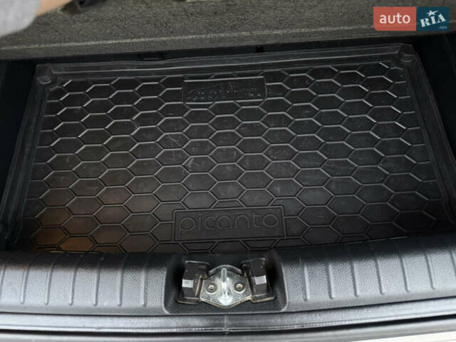 Серый Киа Morning, объемом двигателя 1 л и пробегом 135 тыс. км за 10700 $, фото 71 на Automoto.ua