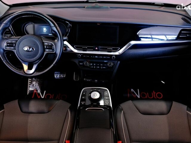 Синий Киа Niro EV, объемом двигателя 0 л и пробегом 97 тыс. км за 22500 $, фото 6 на Automoto.ua
