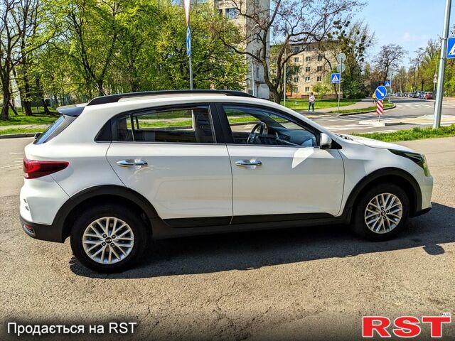 Белый Киа Rio X, объемом двигателя 1.6 л и пробегом 22 тыс. км за 17600 $, фото 5 на Automoto.ua