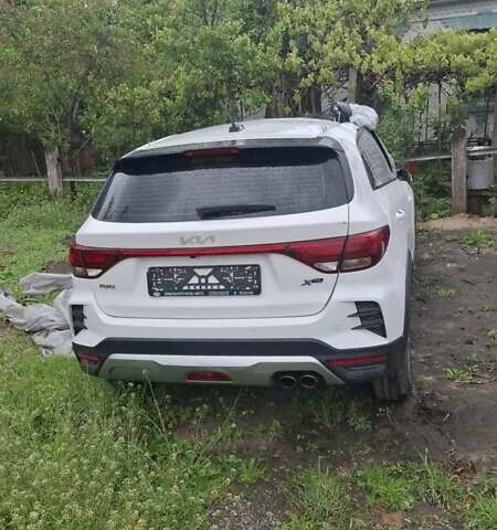 Белый Киа Rio X, объемом двигателя 1.59 л и пробегом 20 тыс. км за 8000 $, фото 2 на Automoto.ua