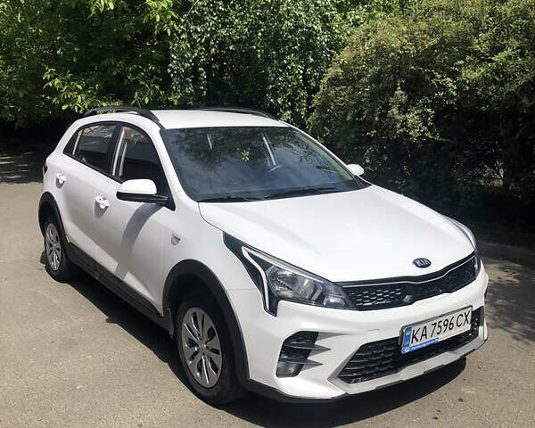 Білий Кіа Rio X, об'ємом двигуна 1.59 л та пробігом 105 тис. км за 16500 $, фото 2 на Automoto.ua