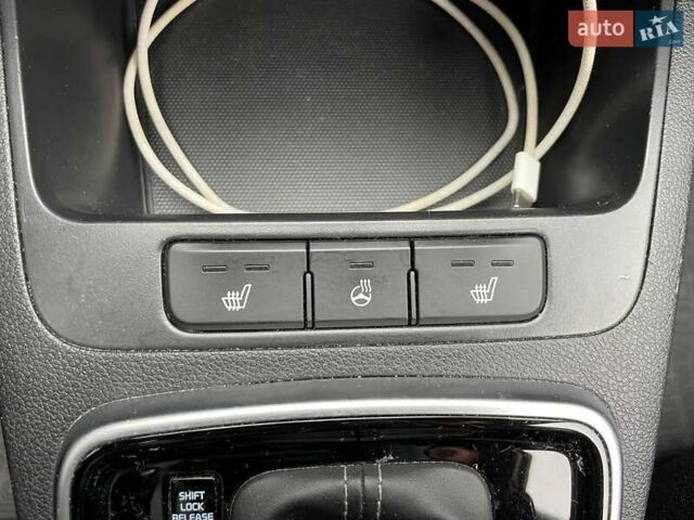 Киа Rio X 2021 в Киеве на Automoto.ua Белый Киа Rio X, объемом двигателя 1.59 л и пробегом 75 тыс. км за 16990 $, фото 23 на Automoto.ua