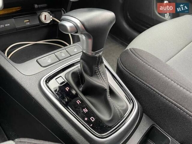 Киа Rio X 2021 в Киеве на Automoto.ua Белый Киа Rio X, объемом двигателя 1.59 л и пробегом 75 тыс. км за 16990 $, фото 24 на Automoto.ua