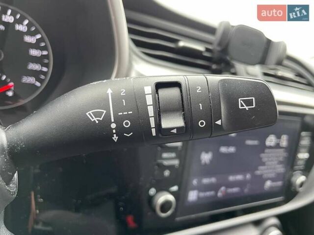 Киа Rio X 2021 в Киеве на Automoto.ua Белый Киа Rio X, объемом двигателя 1.59 л и пробегом 75 тыс. км за 16990 $, фото 19 на Automoto.ua