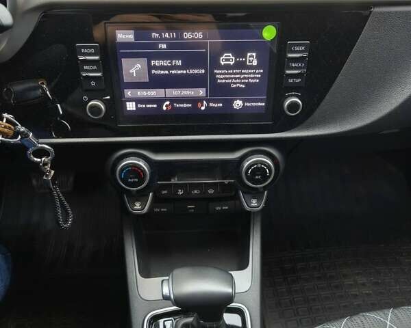 Білий Кіа Rio X, об'ємом двигуна 1.59 л та пробігом 11 тис. км за 18700 $, фото 3 на Automoto.ua