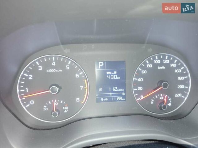 Білий Кіа Rio X, об'ємом двигуна 1.59 л та пробігом 11 тис. км за 18700 $, фото 5 на Automoto.ua