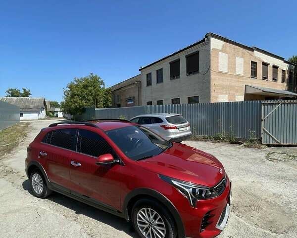 Киа Rio X 2022 в Киеве на Automoto.ua Красный Киа Rio X, объемом двигателя 1.59 л и пробегом 42 тыс. км за 18700 $, фото 3 на Automoto.ua