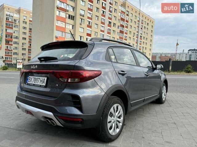 Сірий Кіа Rio X, об'ємом двигуна 1.59 л та пробігом 27 тис. км за 18500 $, фото 15 на Automoto.ua