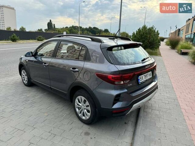 Сірий Кіа Rio X, об'ємом двигуна 1.59 л та пробігом 27 тис. км за 18500 $, фото 10 на Automoto.ua