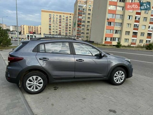 Сірий Кіа Rio X, об'ємом двигуна 1.59 л та пробігом 27 тис. км за 18500 $, фото 17 на Automoto.ua