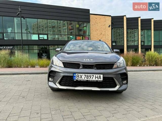 Сірий Кіа Rio X, об'ємом двигуна 1.59 л та пробігом 27 тис. км за 18500 $, фото 2 на Automoto.ua