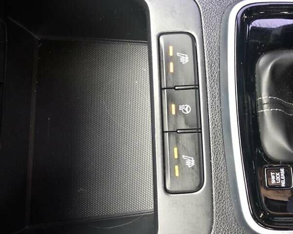 Серый Киа Rio X, объемом двигателя 1.59 л и пробегом 33 тыс. км за 16900 $, фото 13 на Automoto.ua