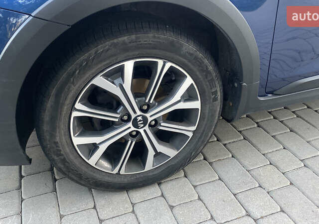 Синій Кіа Rio X, об'ємом двигуна 1.59 л та пробігом 20 тис. км за 19000 $, фото 7 на Automoto.ua